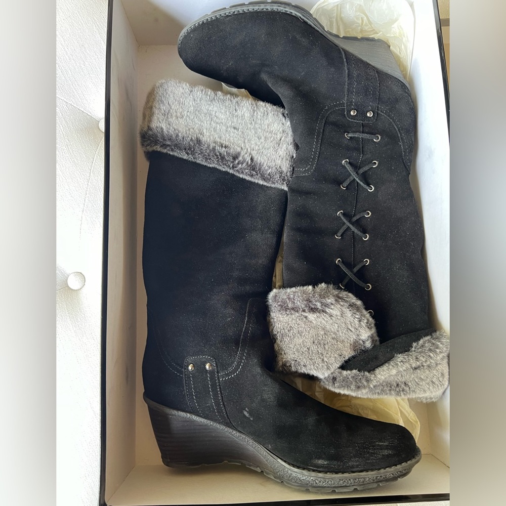 Aquatalia Black Suede Wedge Winter Boots Womens Size  9